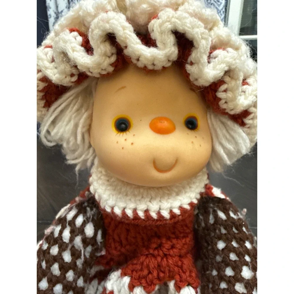 Vintage‎ Style Handmade Crochet Doll Vinyl Face Brown Rust Cream 16 Inch